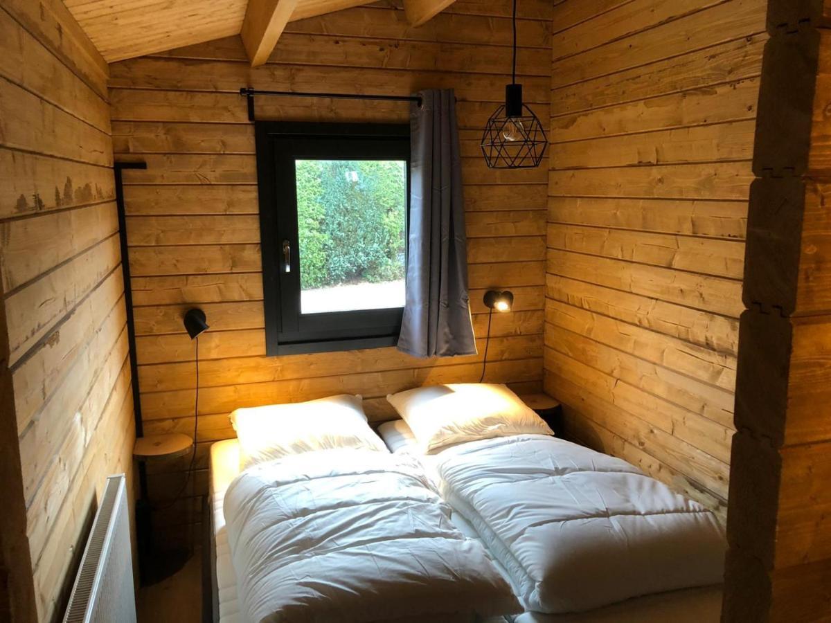 3 Slaapkamer Blokhut Met Opgemaakte Bedden Villa Putten Esterno foto