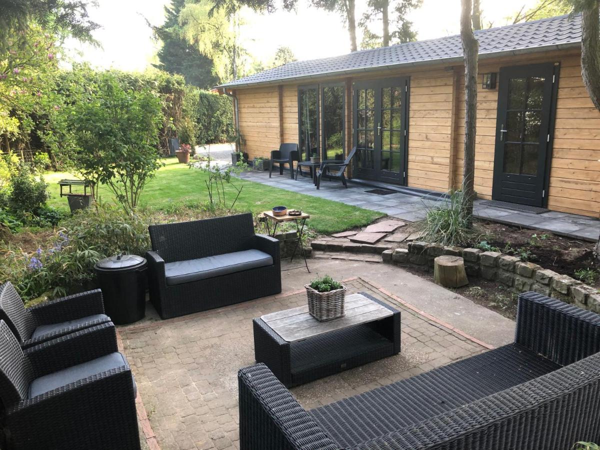 3 Slaapkamer Blokhut Met Opgemaakte Bedden Villa Putten Esterno foto