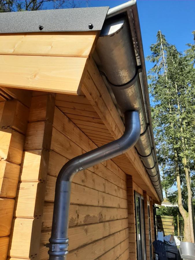 3 Slaapkamer Blokhut Met Opgemaakte Bedden Villa Putten Esterno foto